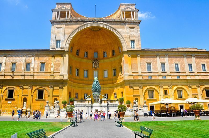 Exteriores de los Museos Vaticanos