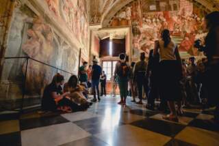 Comment éviter les files d&rsquo;attente au Vatican